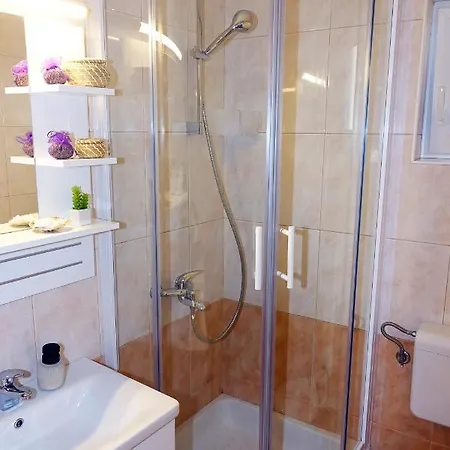 アパート Two-bedroom In The Centre *